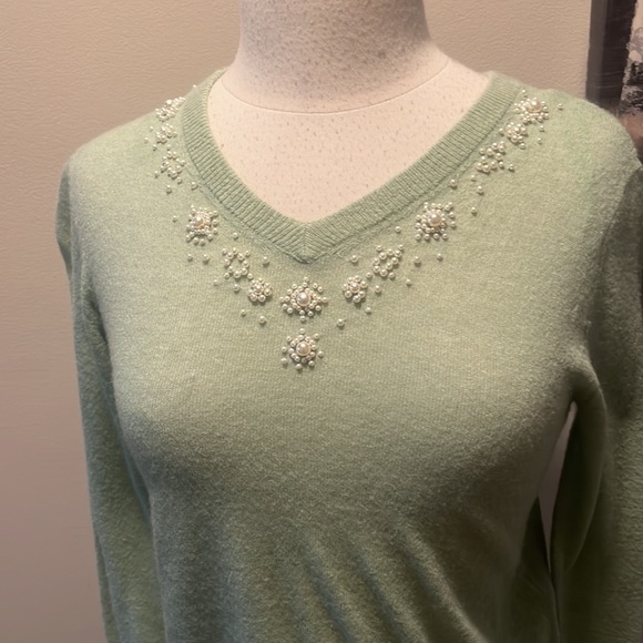 Zara v neck pearl lined sweater - Picture 2 of 4